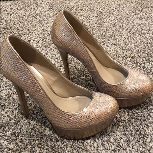 Gold glitter aldo pumps